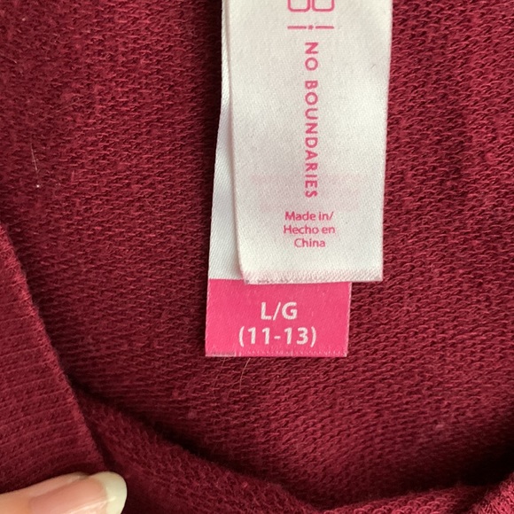 sweater - Picture 3 of 3